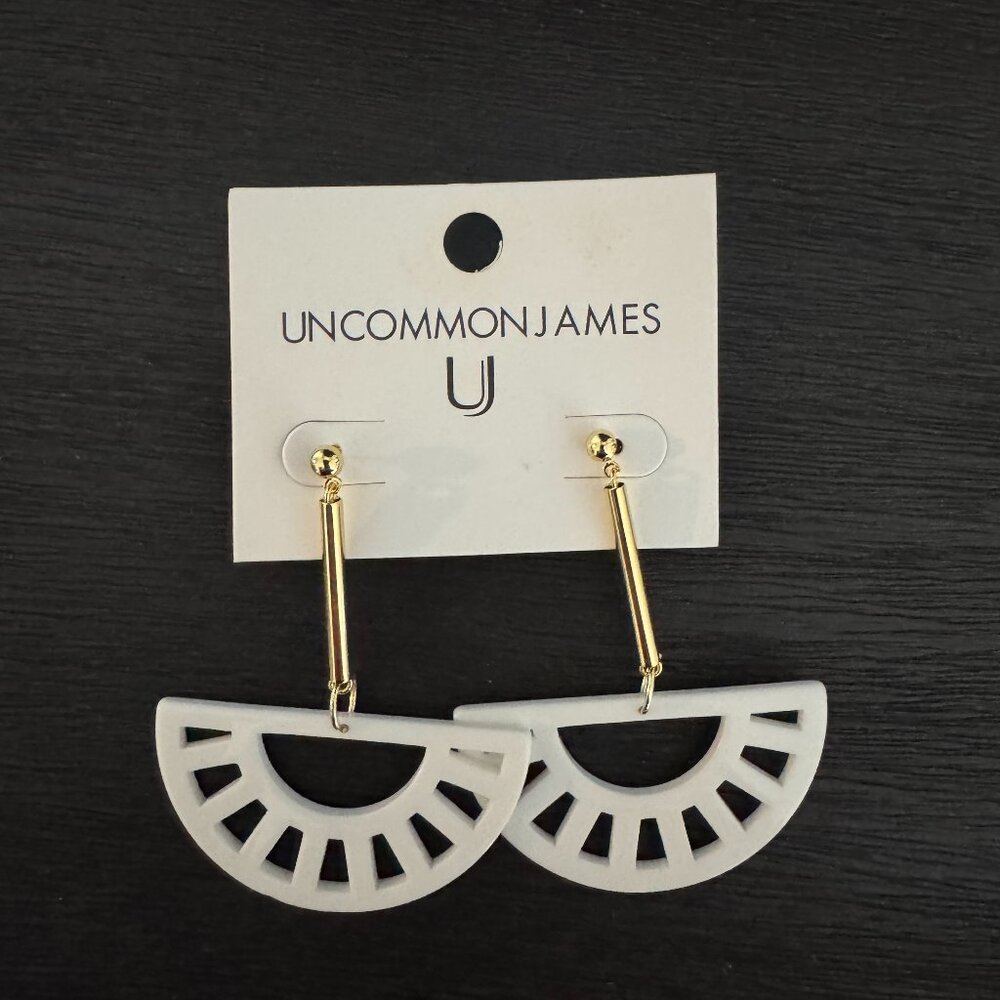 NWT - Uncommon James Cutout Crescent Earrings in Gold/White
